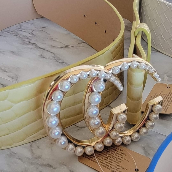 FASHION BELTS WHOLESALE LOT OF 100 MIX COLORS - Picture 3 of 14